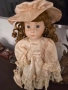 Порцеланова кукла, снимка 1