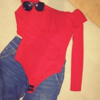 Червено боди, снимка 1 - Блузи с дълъг ръкав и пуловери - 26816721