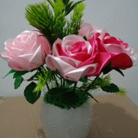 декорация със сатенени цветя , снимка 6 - Изкуствени цветя - 43821741