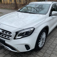 Mercedes-Benz GLA 180 7G-DCT, снимка 1 - Автомобили и джипове - 36442510