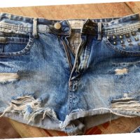 Къси дънкови панталони, снимка 1 - Къси панталони и бермуди - 33666509