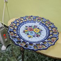 Прекрасна антикварна колекционерска португалска порцеланова чиния , снимка 5 - Чинии - 44027229