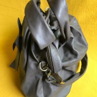 Frederic T Paris дамска обемна сива чанта естествена кожа оригинал, снимка 3 - Чанти - 37320710