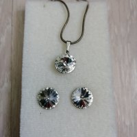 Оригинални бижута SWAROVSKI, снимка 4 - Колиета, медальони, синджири - 38997866