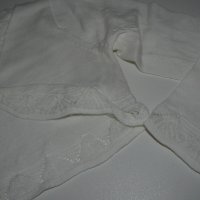 116см Wojcik бяла жилетка, с панделка, тип ръкави – 116см, снимка 6 - Детски пуловери и жилетки - 26645431