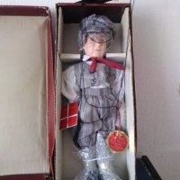 Порцеланова кукла, стара ръчно изработена в австрийско, снимка 2 - Колекции - 43527201