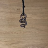 Гердан от мораново стъкло ( змия ), снимка 3 - Колиета, медальони, синджири - 43985244