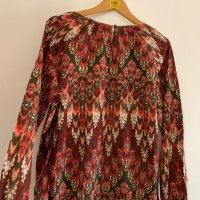 Красива дамска блуза, снимка 3 - Блузи с дълъг ръкав и пуловери - 26953283