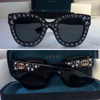 Gucci дамски слънчеви очила с звезди камъни, снимка 1 - Слънчеви и диоптрични очила - 23456402