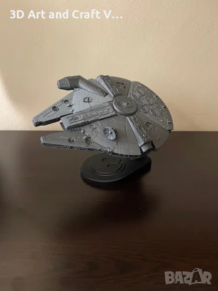 Легендарният кораб Millennium Falcon – Star Wars, снимка 1