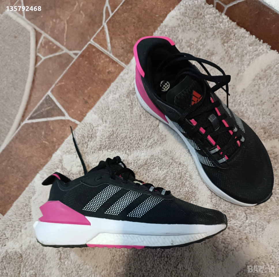 Дамски маратонки adidas AVRYN, снимка 1