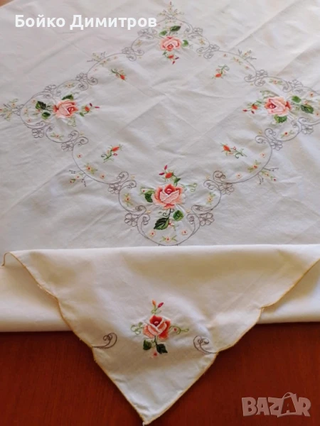 Покривка машинна бродерия, снимка 1