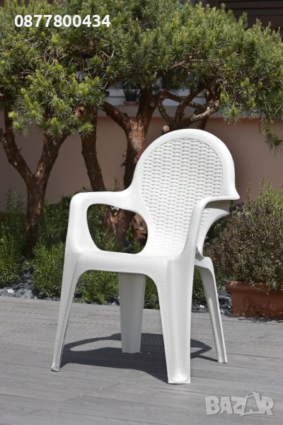 Ратанова серия пластмасови столове бял и бежов цвят-с гаранция 2г-внос Италия!, снимка 1