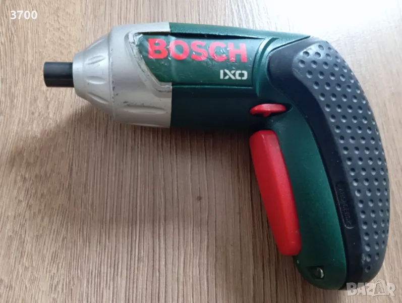 Bosch IXO акумулаторна отверка, снимка 1