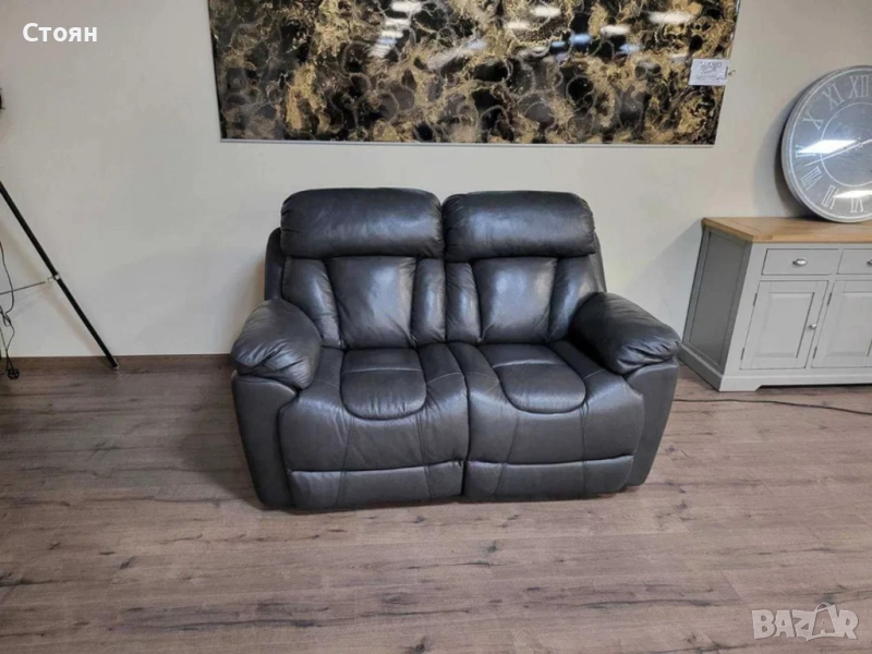 Сив кожен диван двойка с електрически релаксиращ механизъм, снимка 1