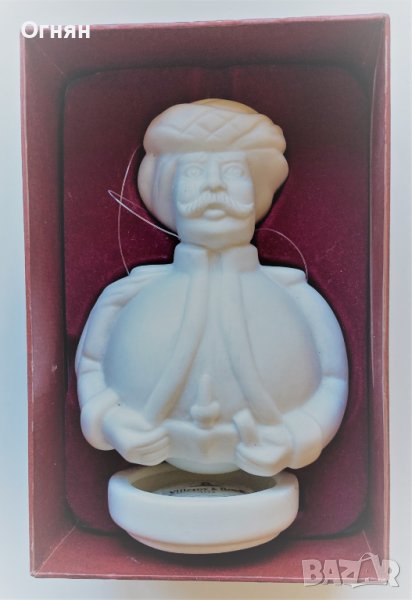 Порцеланова фигура Villeroy & Boch с поставка, снимка 1