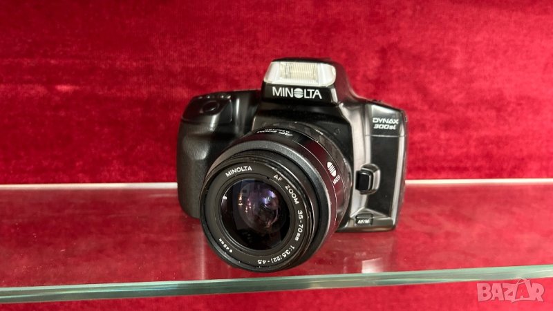 Фотоапарат Minolta dynax 300si с обектив Minolta 1:3,5, снимка 1