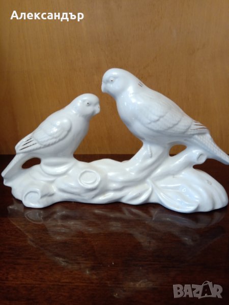 Порцеланова фигура папагалчета, снимка 1