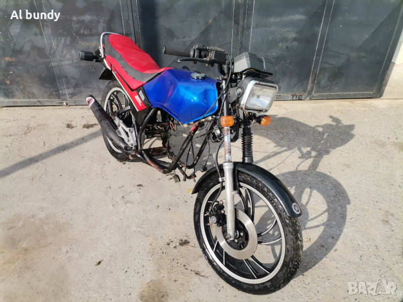 Рамка от Ямаха РД80 цяла или на части, снимка 1