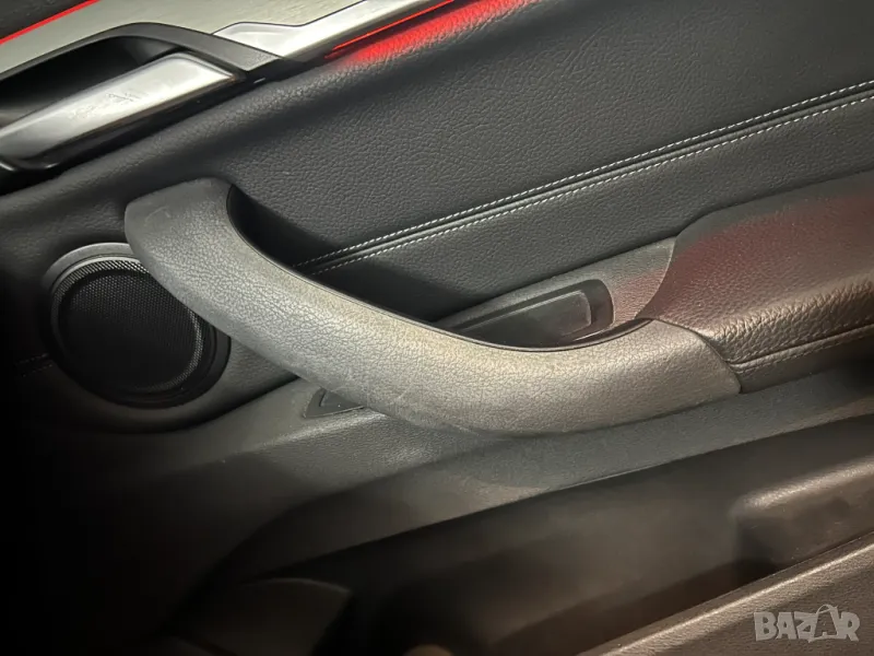 Оригинални BMW X1 F48 капак панел за дръжки черен мат (Door Panel Trim cover pull strap), снимка 1