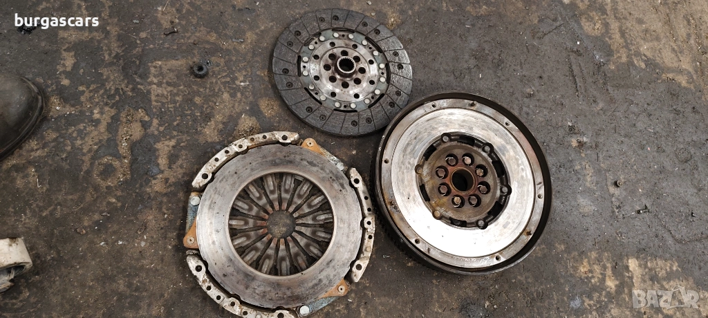 Демпферен маховик съединител Mazda 6 2.0D -121к.с., снимка 1