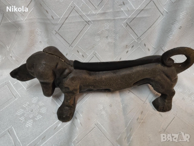 Стара масивна английска чугунена стъргалка за обувки куче-дакел от началото на 1900 г, снимка 2 - Антикварни и старинни предмети - 53120705