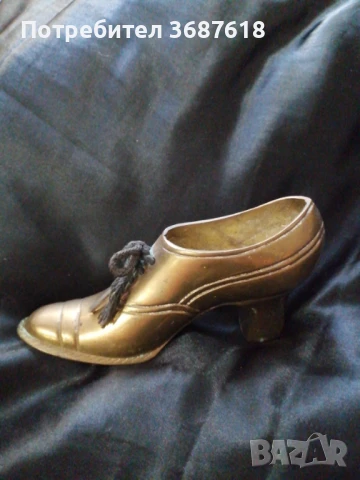 Бронзова фигура