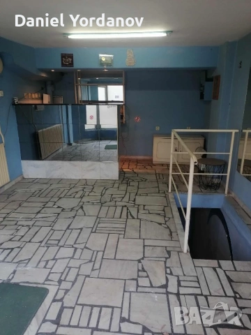 Продава се и под наем, снимка 15 - Гаражи и паркоместа - 53572222