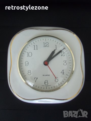№ 7333 стар порцеланов стенен часовник   , снимка 1 - Други ценни предмети - 43614609
