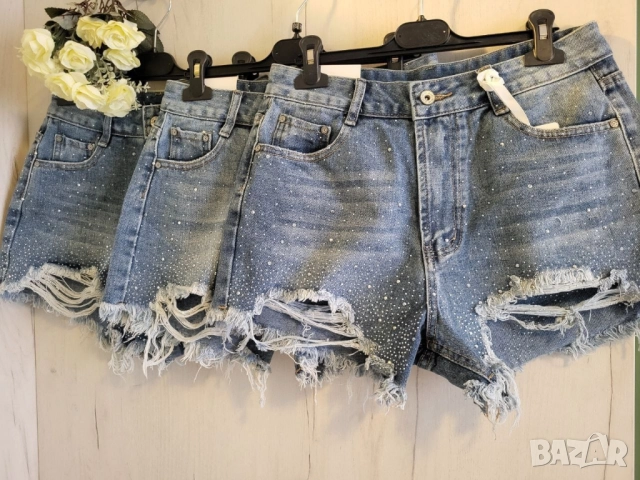 панталонки с камъчета 