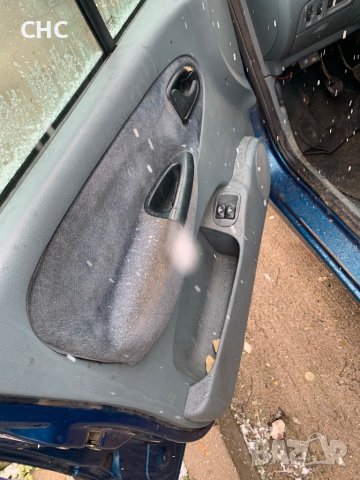 На части. Рено Меган Сценик, 1,6, бензин, 1998 година. Renault Megan Scenic, снимка 15 - Автомобили и джипове - 43899938