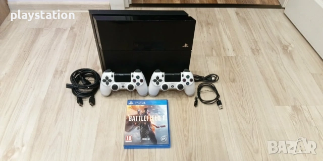 Playstation 4 с два нови контролера и игра