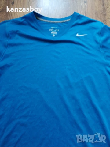 nike - страхотна мъжка тениска КАТО НОВА Л, снимка 2 - Тениски - 51196407
