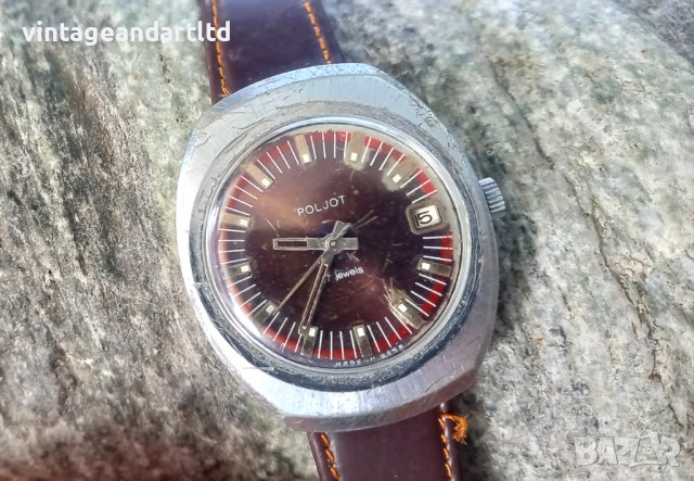 Колекционерски часовник Полет, работи отлично, снимка 2 - Антикварни и старинни предмети - 40468528