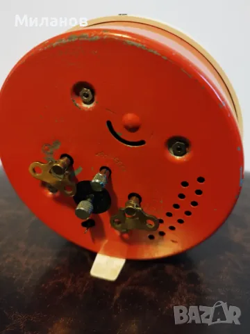 Стар механичен будилник, настолен часовник, снимка 6 - Антикварни и старинни предмети - 49337202