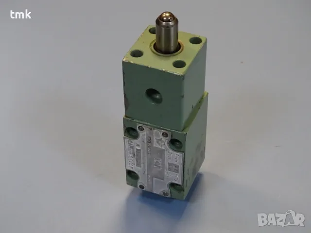 Хидравличен изключвател ВМР6574А30/УХЛ4 Hydraulic switch USSR 320Bar, снимка 9 - Резервни части за машини - 47861860