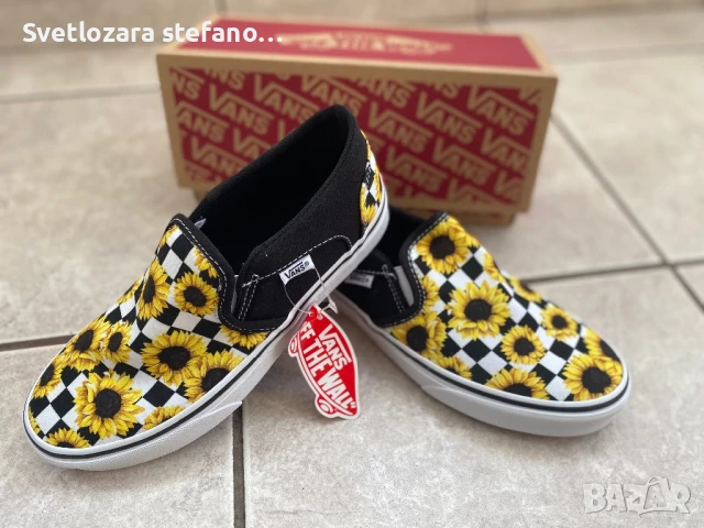 Нови обувки Vans