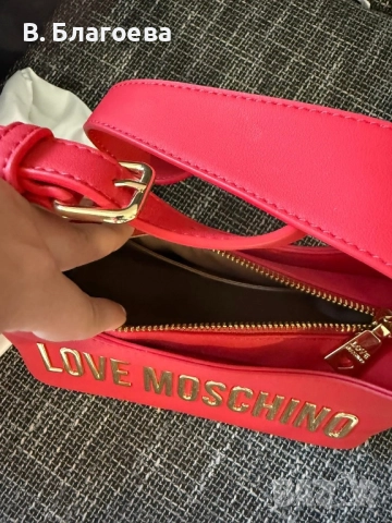  Оригинална дамска чанта Love Moschino , снимка 2 - Чанти - 51785780