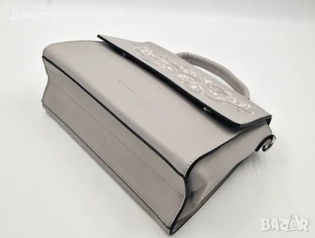 Стилна дамска чанта с капак и флорална бродерия, снимка 7 - Чанти - 50108271
