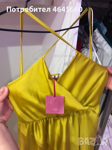 Сатенена рокля с цепка