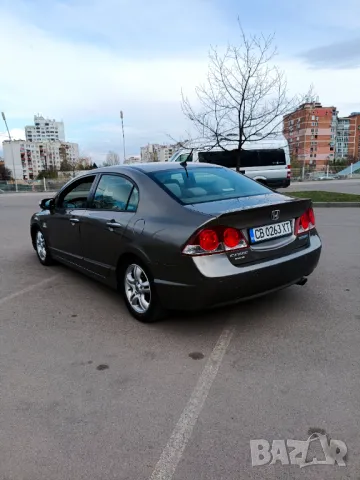 Honda Civic VIII Sedan Hybrid IMA, снимка 4 - Автомобили и джипове - 49998087