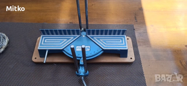 Машина за рязане на первази Немски Пасвател 