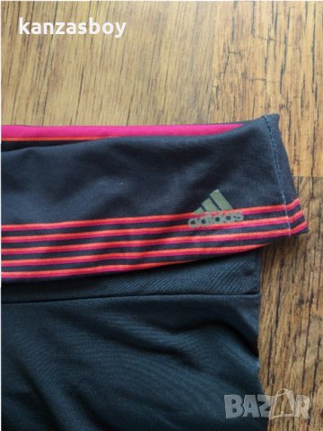 Adidas - страхотен дамски клин, снимка 4 - Клинове - 33280586