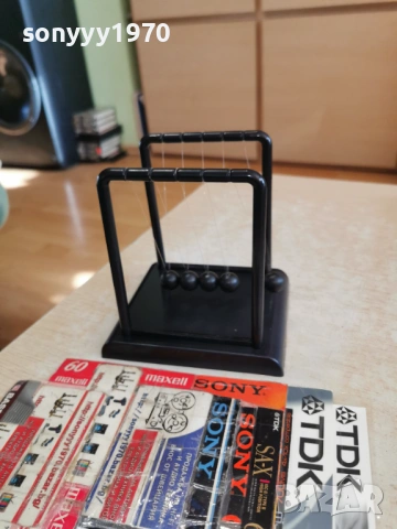 Люлката на Нютон-14Х13Х12СМ ЧЕРНО 1501261754, снимка 4 - Колекции - 53112551