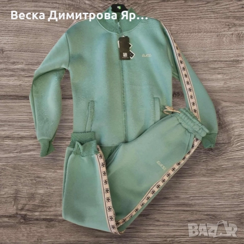 Дамски ватиран екип GUESS Триконечна вата Бродирано лого , снимка 3 - Спортни екипи - 52658617