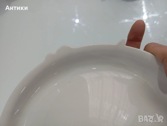 Порцеланова чиния Goebel , снимка 11 - Чинии - 52661462