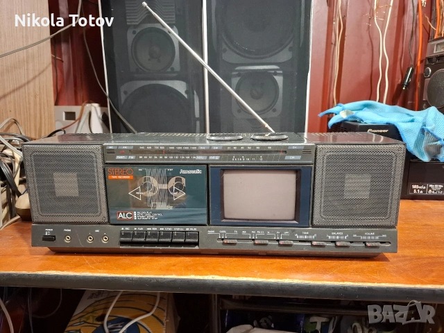 Продава се касетофон hanseatic. 