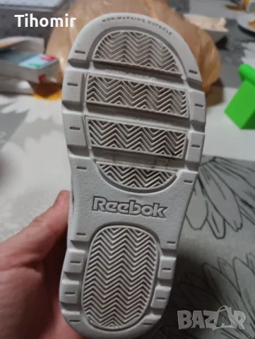 Детски маратонки рейбок , снимка 5 - Детски маратонки - 48056693