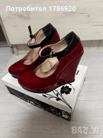 Червени обувки на платформа - елегантни и стилни