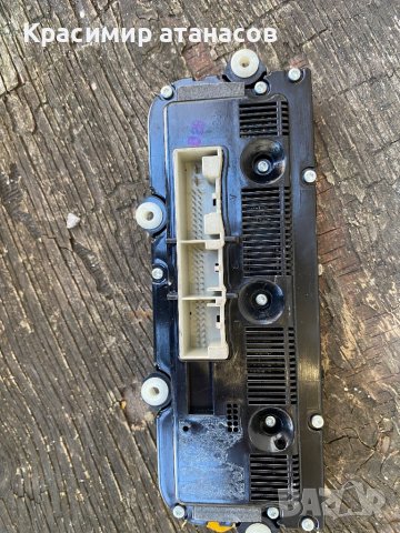 Панел климатик за Голф 5.2003-2007г, снимка 2 - Части - 38607133